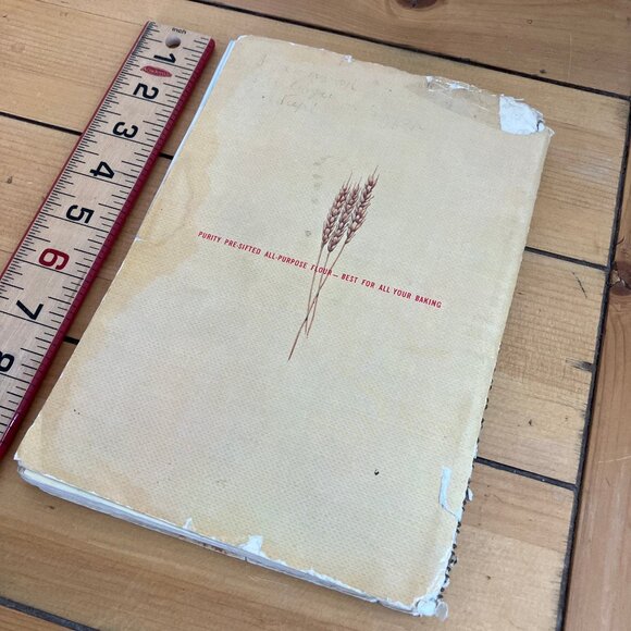 Purity Cook Book 1970s Canada Maple Leaf Mills Cooking Guide - Picture 9 of 9
